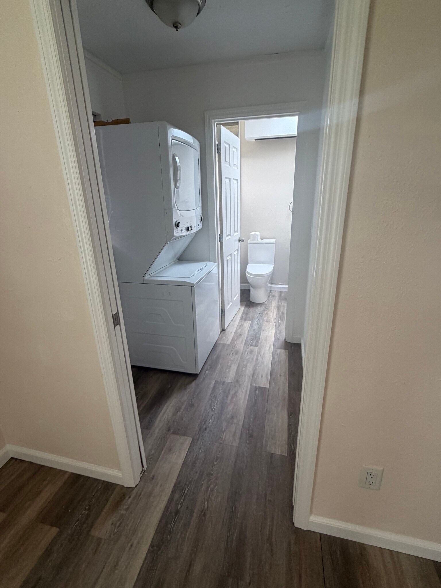 Building Photo - 4349 S Atlantic Ave