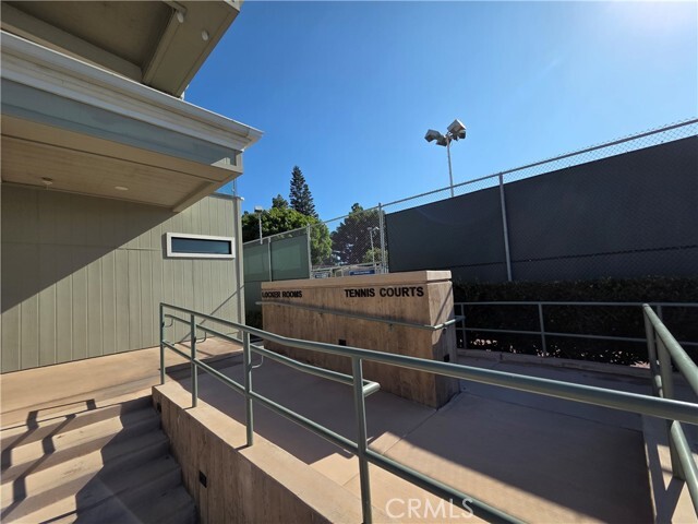 Building Photo - 24776 Glenwood Dr