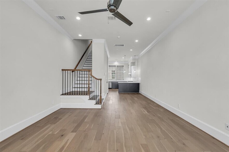 Building Photo - 809 Bringhurst St