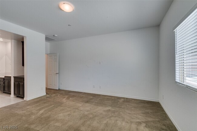 Building Photo - 479 Lost Horizon Ave