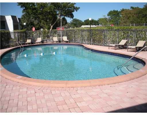 Building Photo - 7801 S Colony Cir