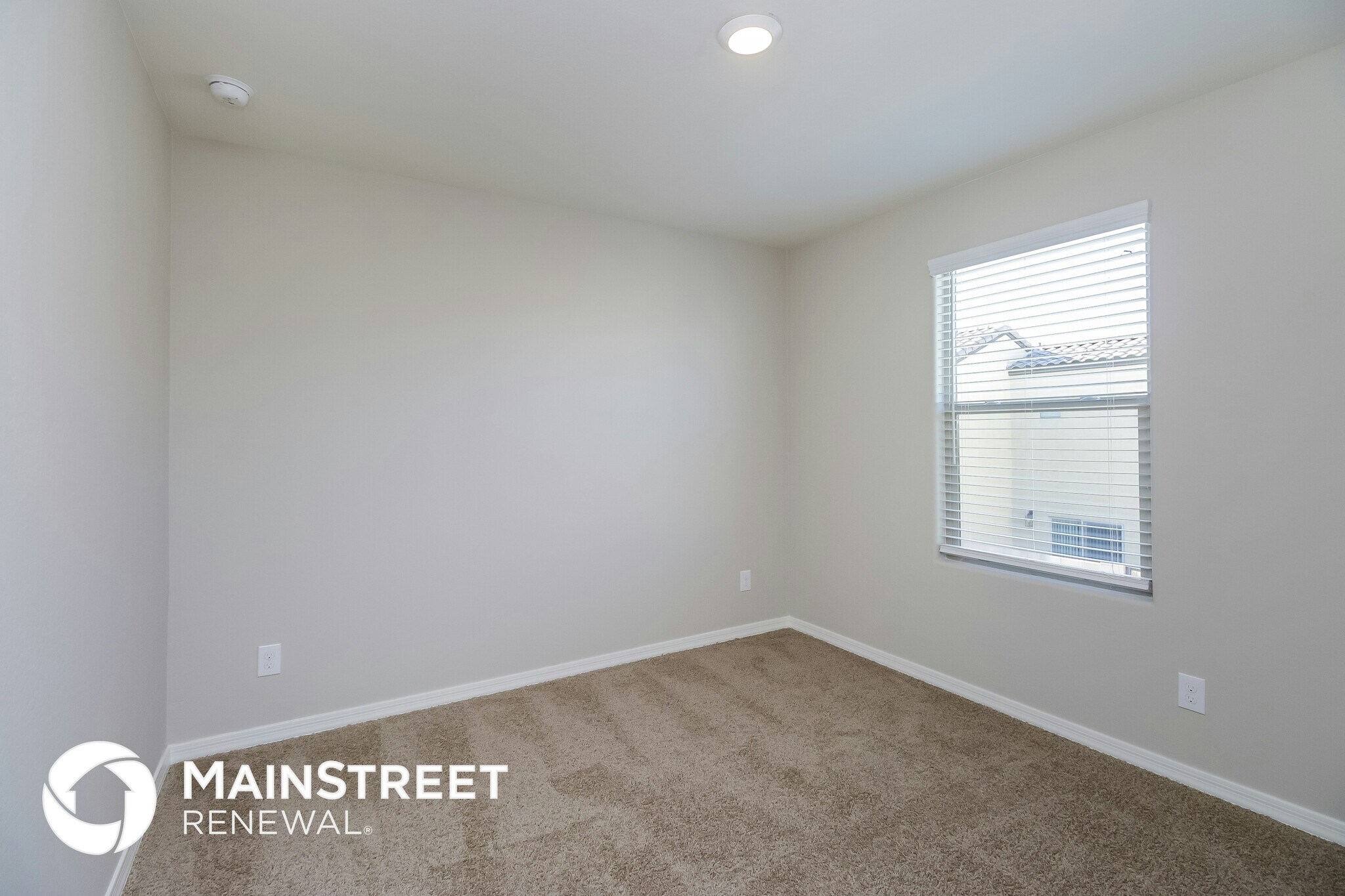 Building Photo - 8221 W Albeniz Pl