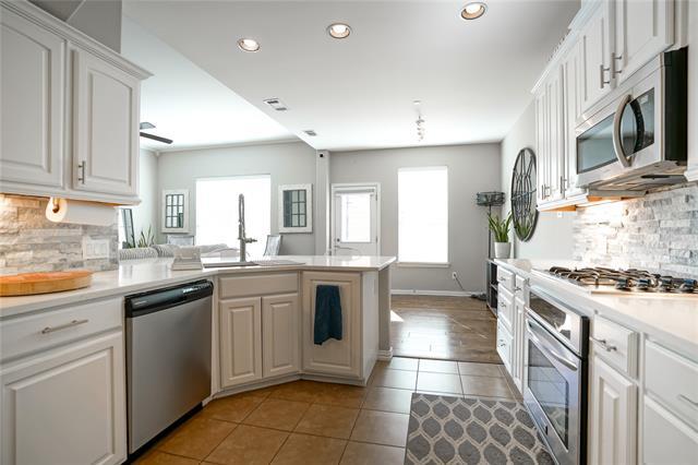 Building Photo - 4650 Penelope Ln