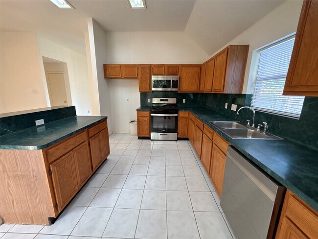 Building Photo - 15803 Mission Estates Ct