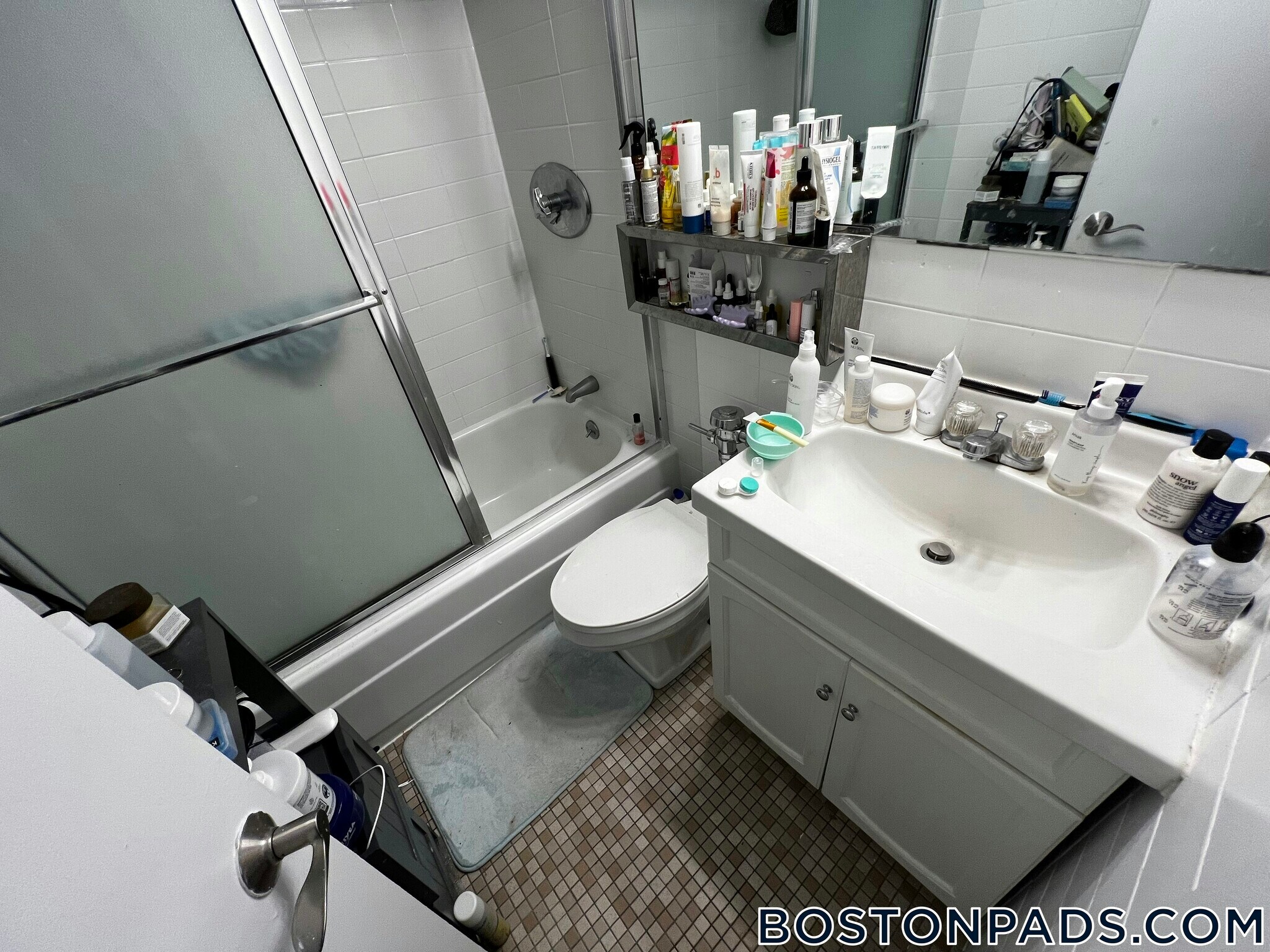 Building Photo - 62 Boylston St