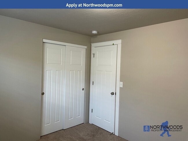 Building Photo - Very Nice 3 Bedroom 2 Bath Home****All Utilities Included Except Power****