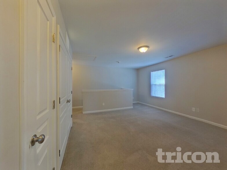 Building Photo - 4604 Montelena Dr