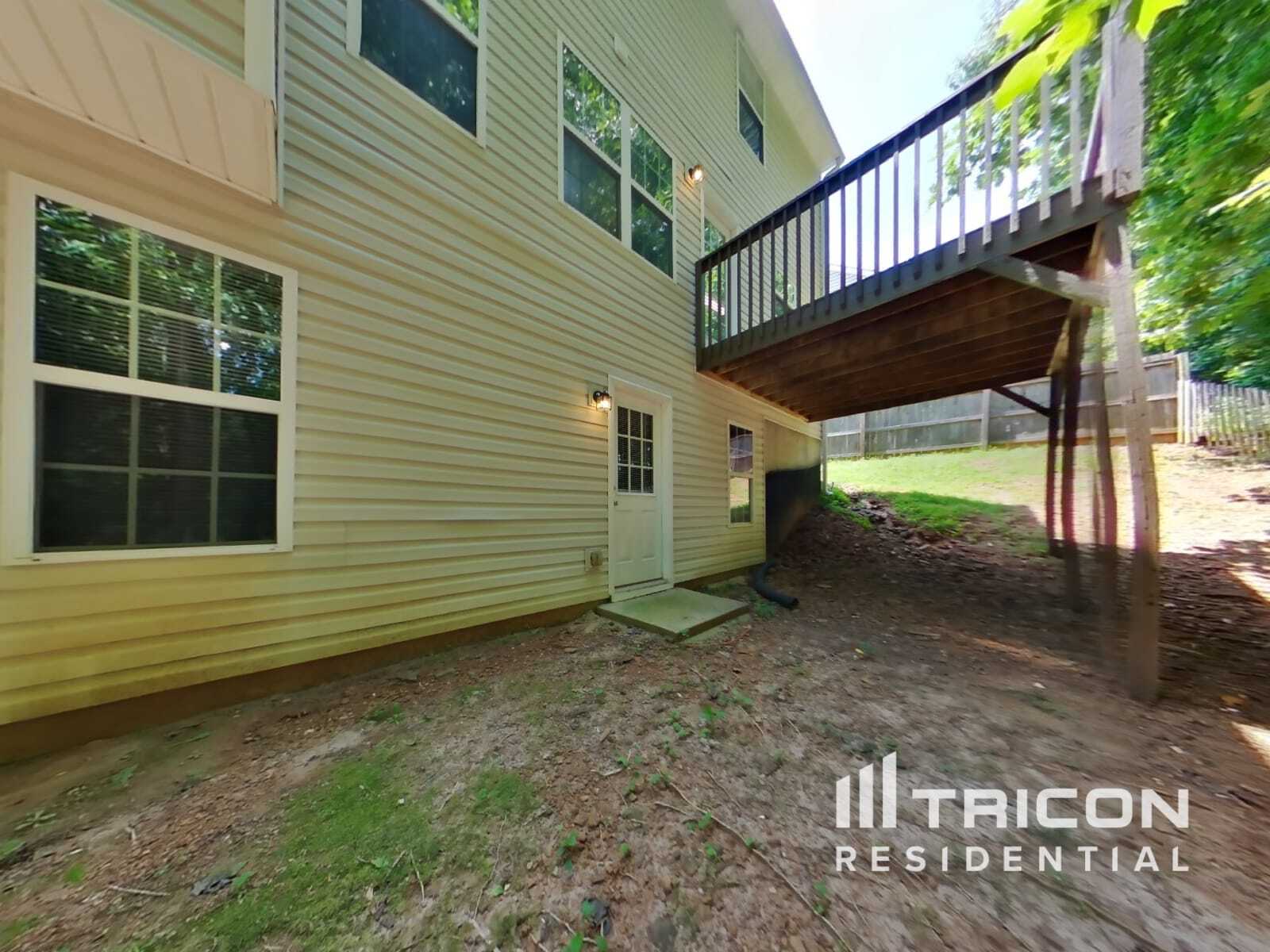 Building Photo - 329 Greystone Cir
