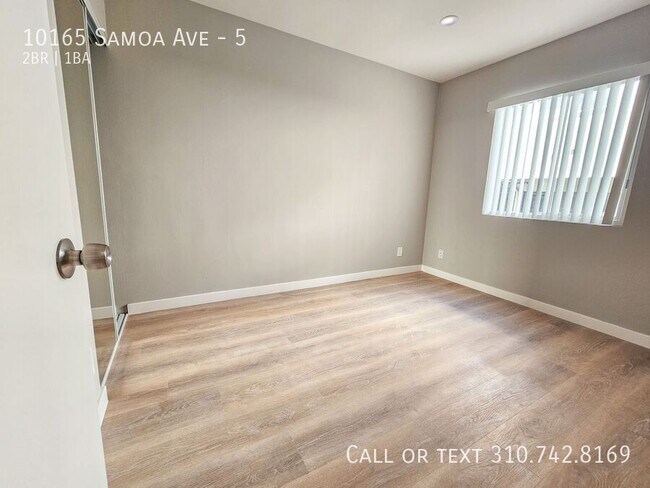 Building Photo - 10165 Samoa Ave