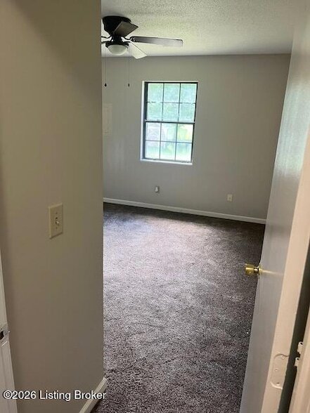 Building Photo - 1708 Cliff Ridge Ct