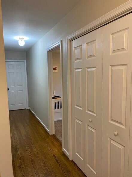 Building Photo - 2542 Loch Gate Ln