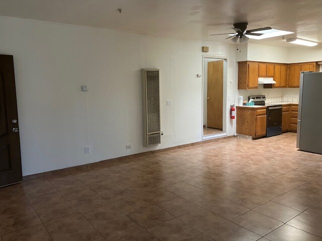 Building Photo - 21747 Vallejo St