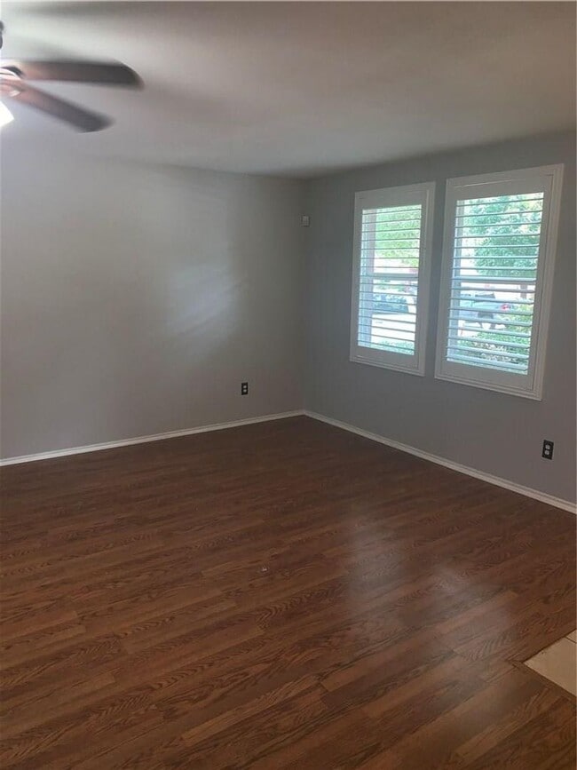 Building Photo - 5416 Pandale Valley Dr