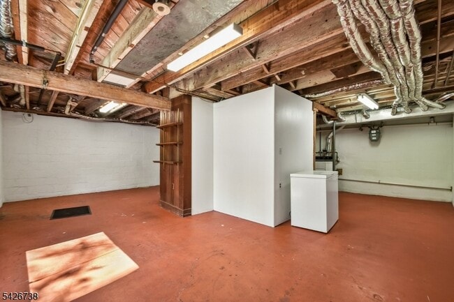 Building Photo - 296 Glen Ave