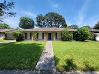 Building Photo - 9322 Fairdale Ln