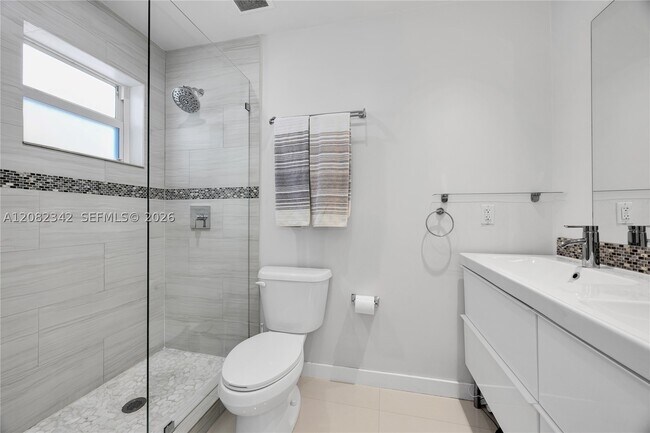 Building Photo - 6843 SW 53rd St