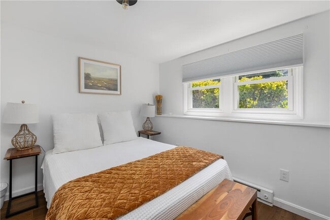 Building Photo - 30 Lock Ln