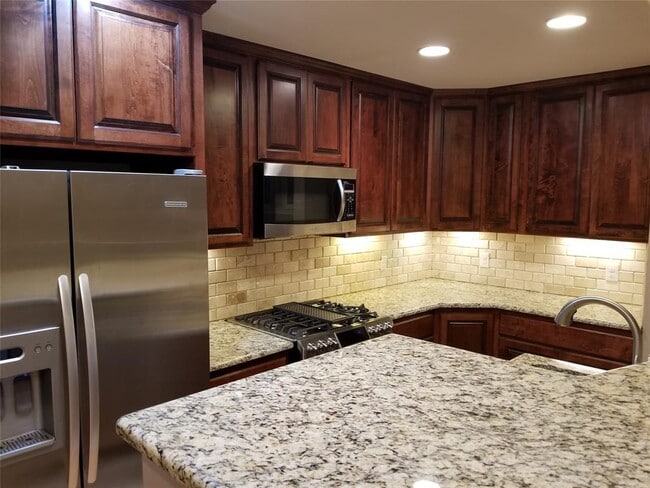 Building Photo - 1410 North St