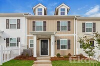 Building Photo - 802 Simpson Farm Rd