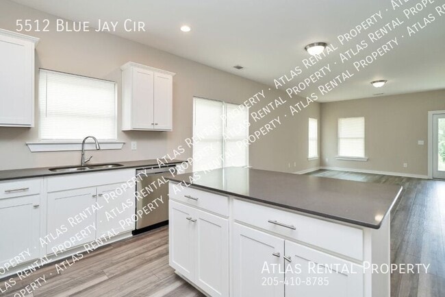 Building Photo - 5512 Blue Jay Cir