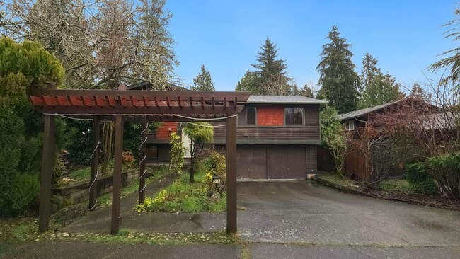 Building Photo - Charming Home with Serene Garden Retreat