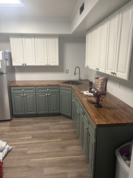 new pantry - 118 Wofford Rd