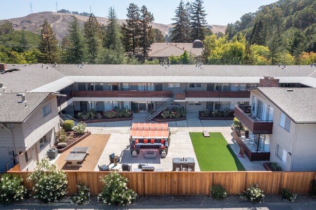 Building Photo - Vio at Moraga
