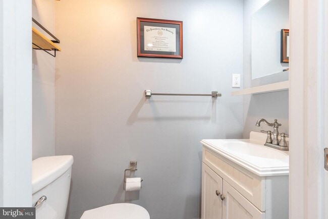 Building Photo - 1619 N Corlies St