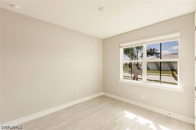 Building Photo - 536 Polihale Wy