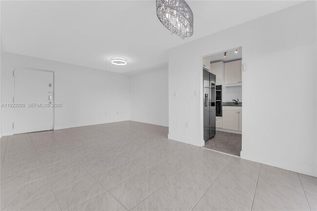 Building Photo - 16508 NE 26th Ave