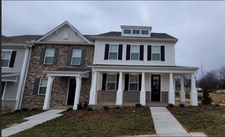 Primary Photo - 408 Ringo Ln