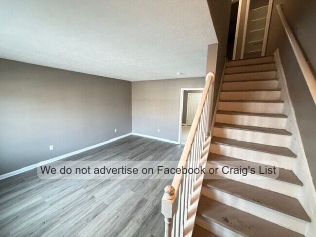 Interior Photo - Kensington Court 6467