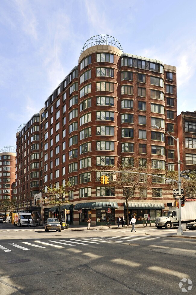 Greenwich Court 275 Greenwich St New York NY 10007 Apartment Finder Greenwich Court 275 Greenwich St New York NY 10007 Apartment Finder
