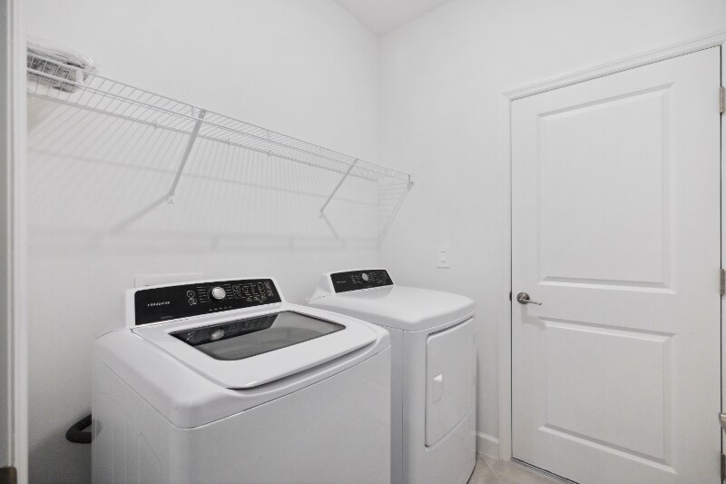 Building Photo - 15810 Sunny Day Dr