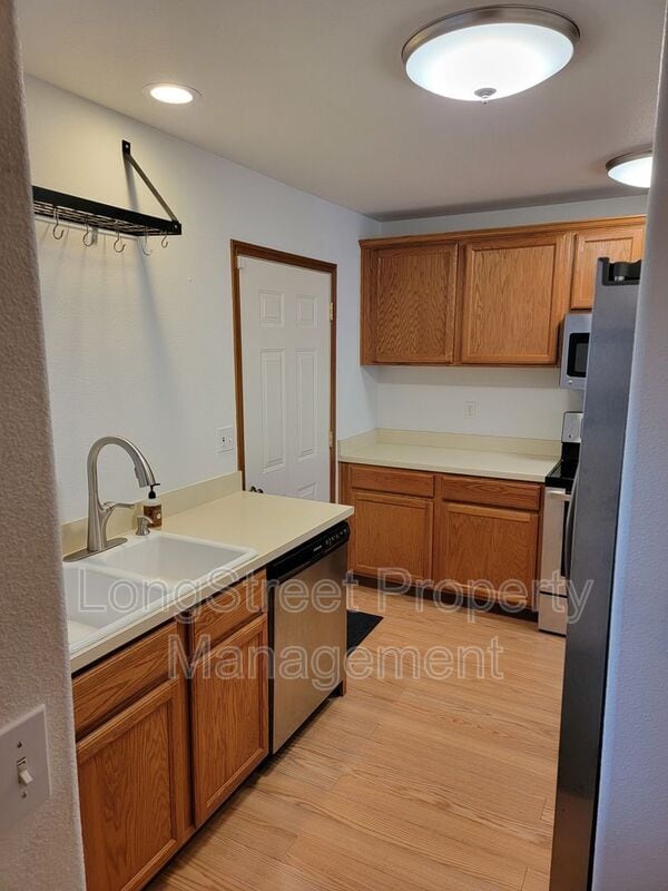 Building Photo - 3121 NE Flintlock Pl