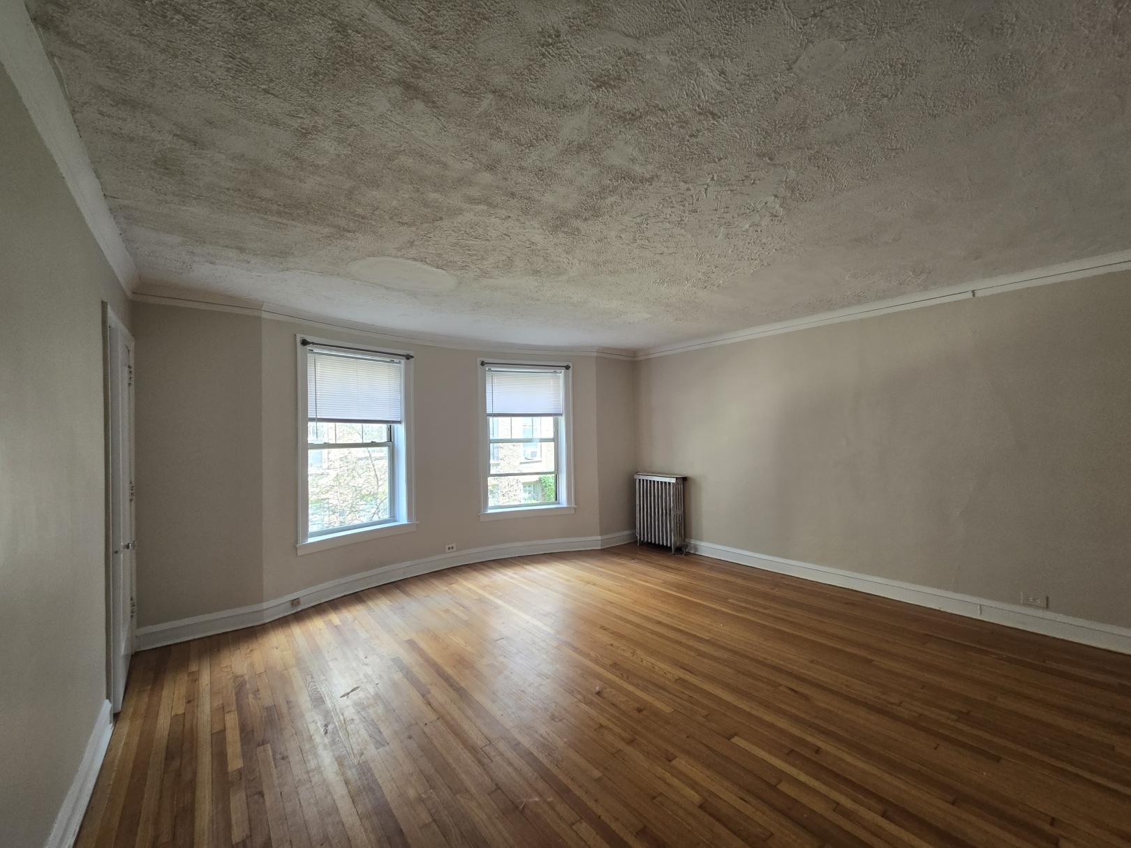 Building Photo - 907 Elmwood Ave
