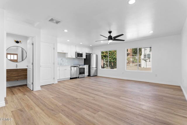 Building Photo - 3308 Primavera St