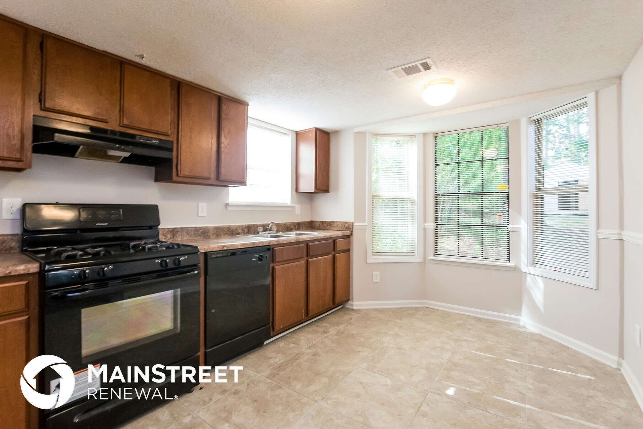 Building Photo - 979 Brandon Hill Way