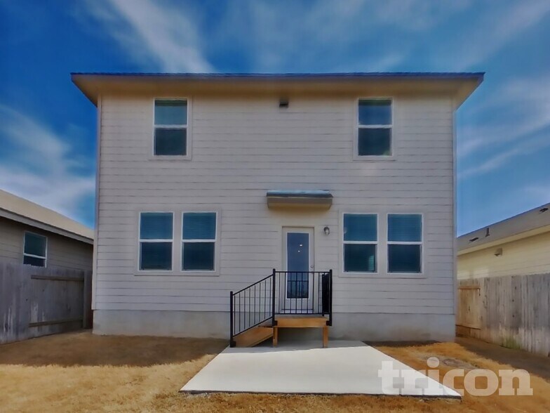 Building Photo - 3517 Stride Ln