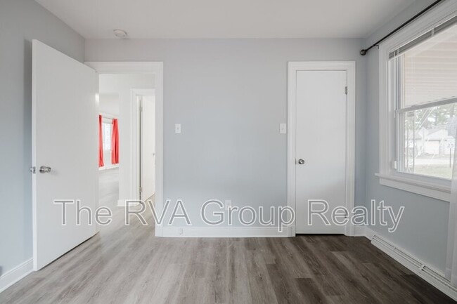 Building Photo - 4930 Bethlehem Rd