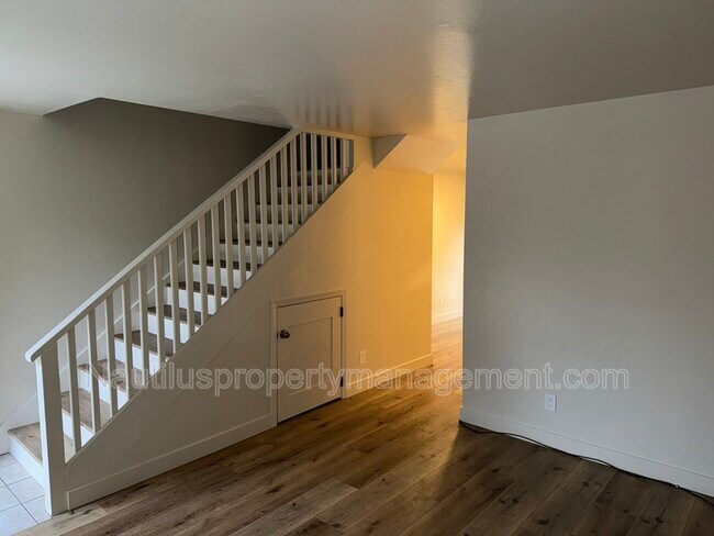 Building Photo - 3387 Mission Dr
