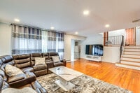 Building Photo - 2851 Debra Way