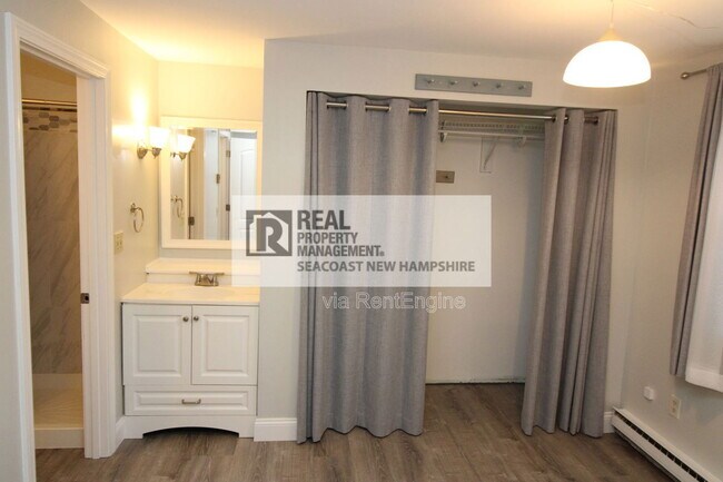 Building Photo - 93 Henry Law Ave