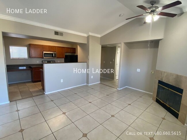 Building Photo - Upscale Condo in Gated Community with Lavi...