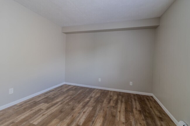 Building Photo - Live Where the City Comes Alive