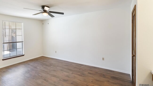 Building Photo - 2100 College Dr