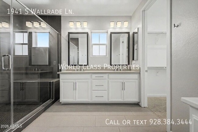 Building Photo - 1941 S Wallrade Ln