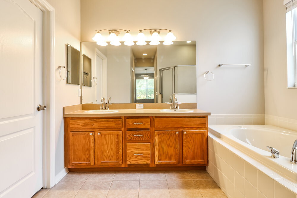 Building Photo - 7305 Brightwater Oaks Dr
