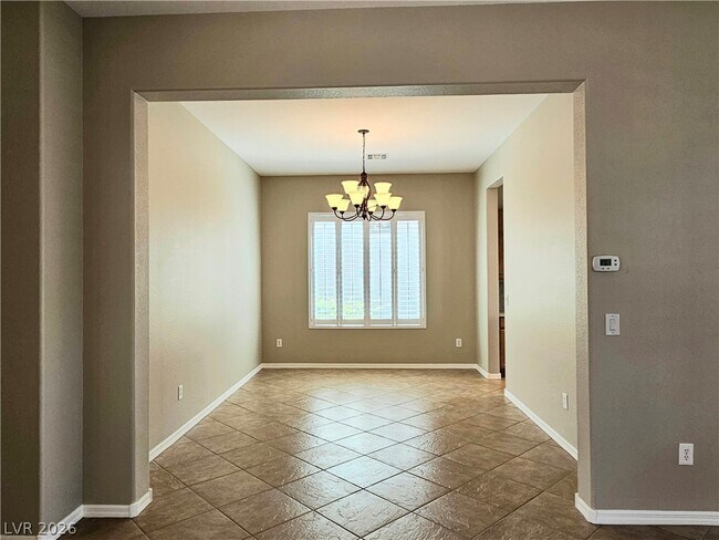 Building Photo - 2139 Twin Falls Dr