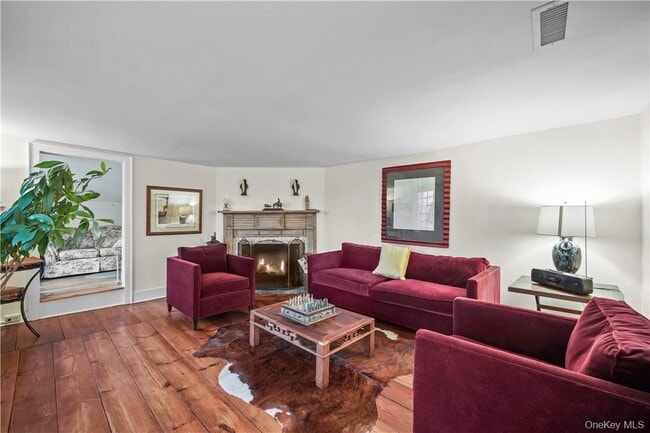 Building Photo - 15 Inningwood Rd